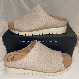 DR SCHOLLS Womens Beige 1/2" Platform Go For It Wedge Slip On Slide Sandals 9.5